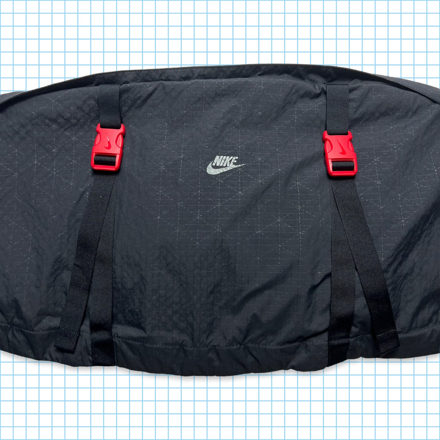 Nike Tuned 2in1 Convertible Windbreaker - Medium / Large
