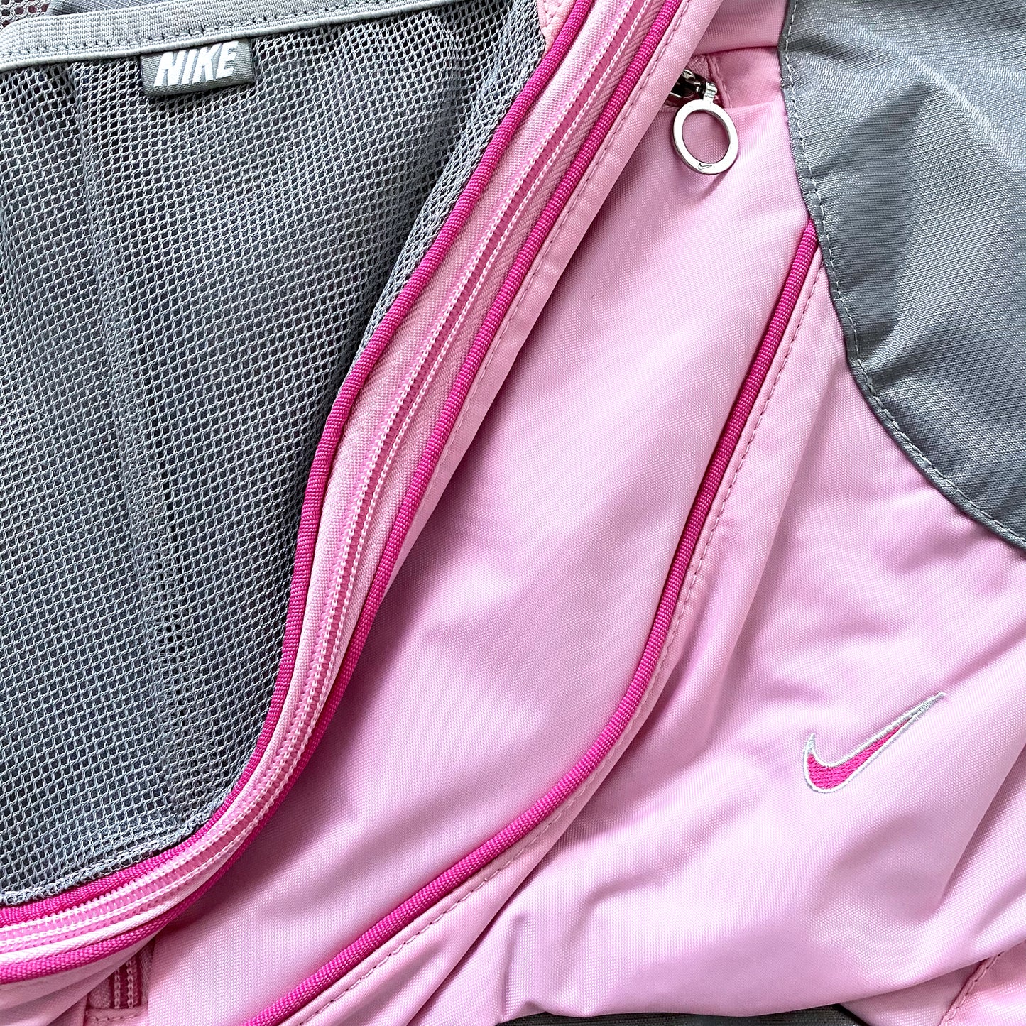 sac à bandoulière vintage Nike Baby Rose/Gris