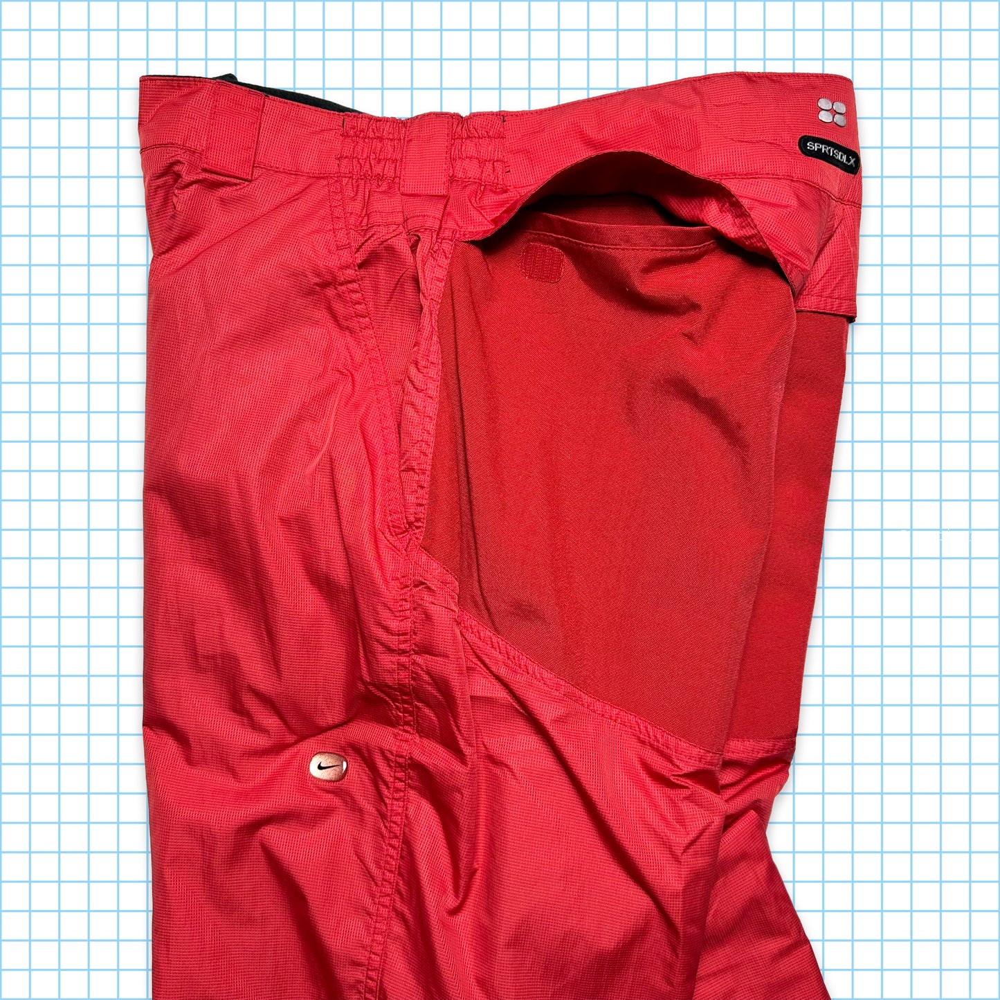 Nike SPRTSDLX Pantalon de survêtement à panneaux rouges - Taille 32-36"