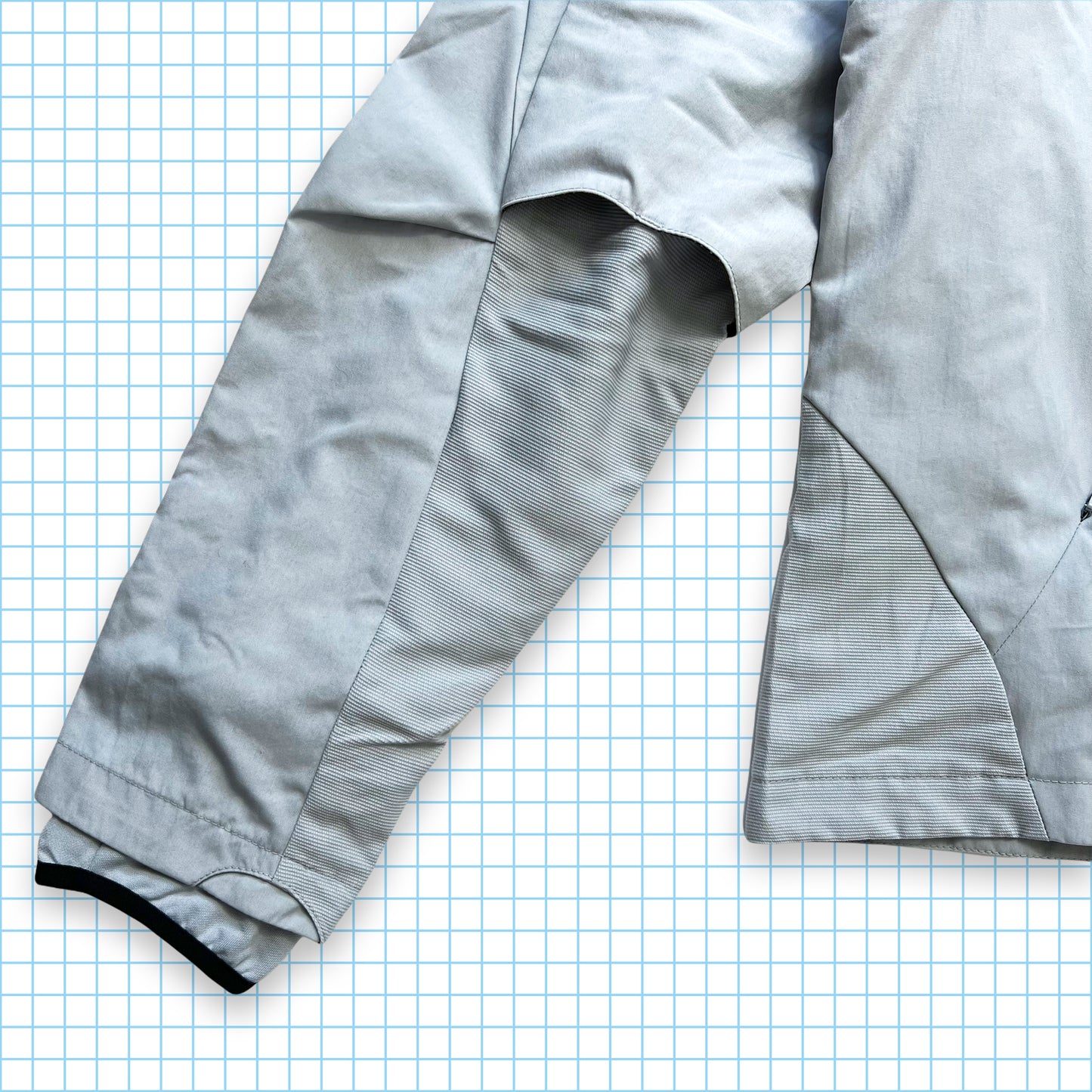 Nike MB1 'Mobius' Technical Ventilated Jacket Fall 02’ - Medium