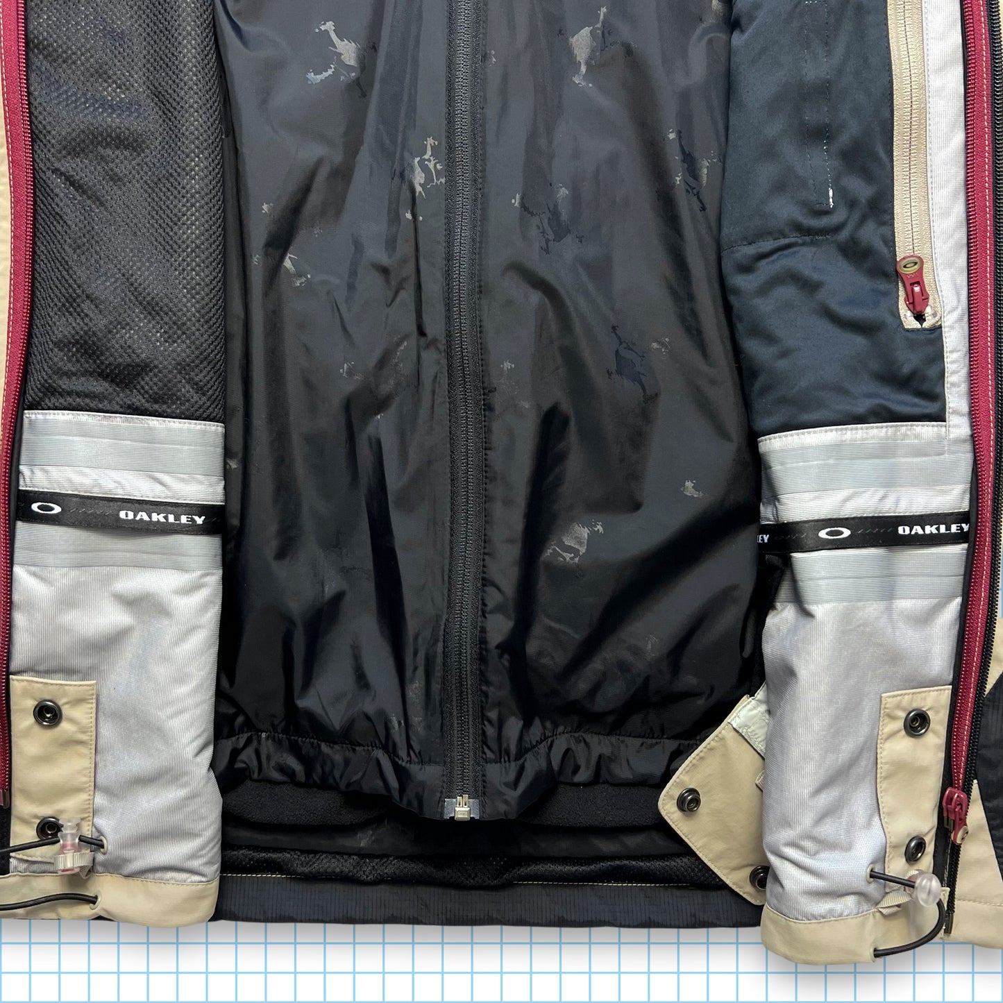 Oakley Nitro Fuel 2in1 Multi Pocket Inflatable - Medium / Large