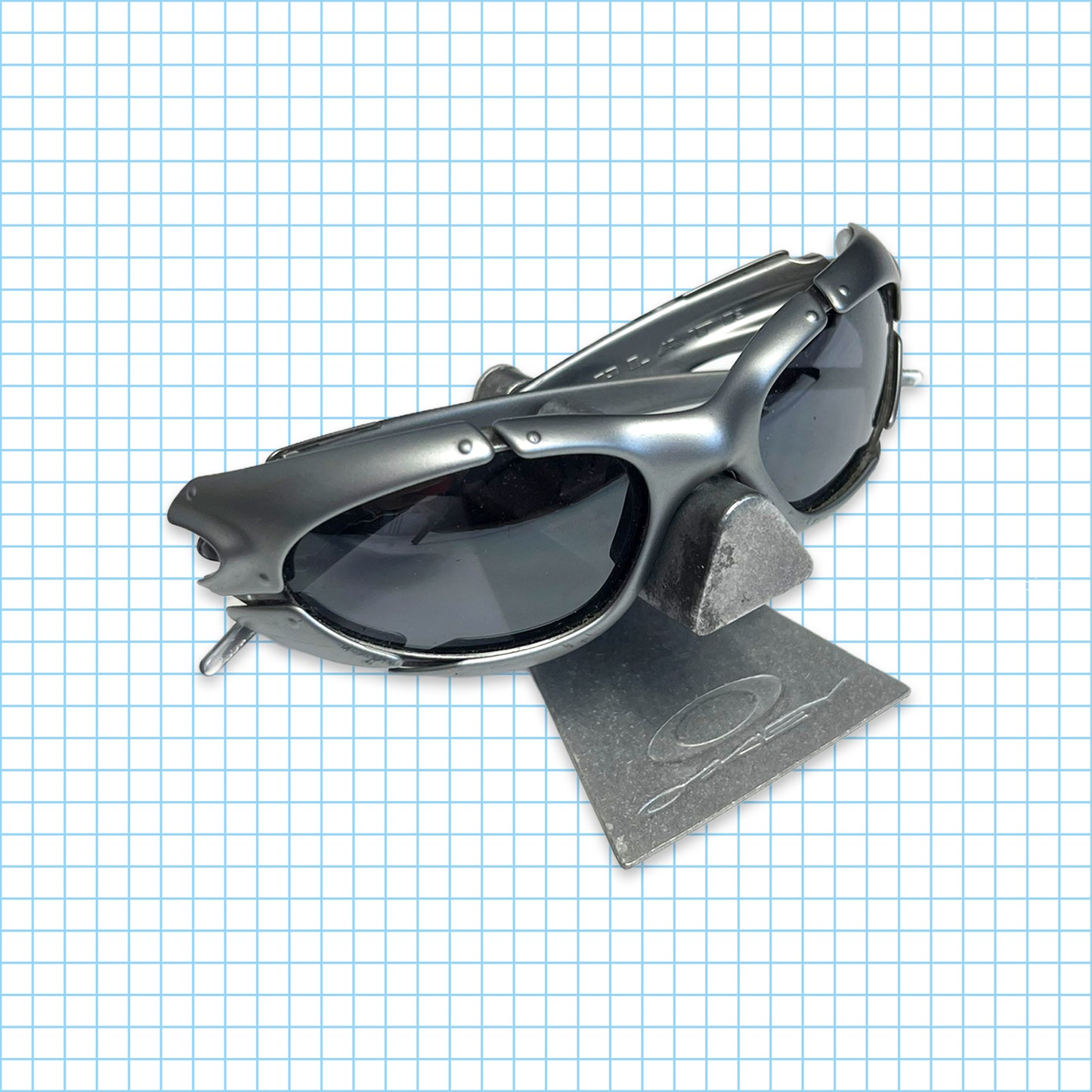 Lunettes de soleil Oakley 03' Plate Argent Foncé / Noir Iridium