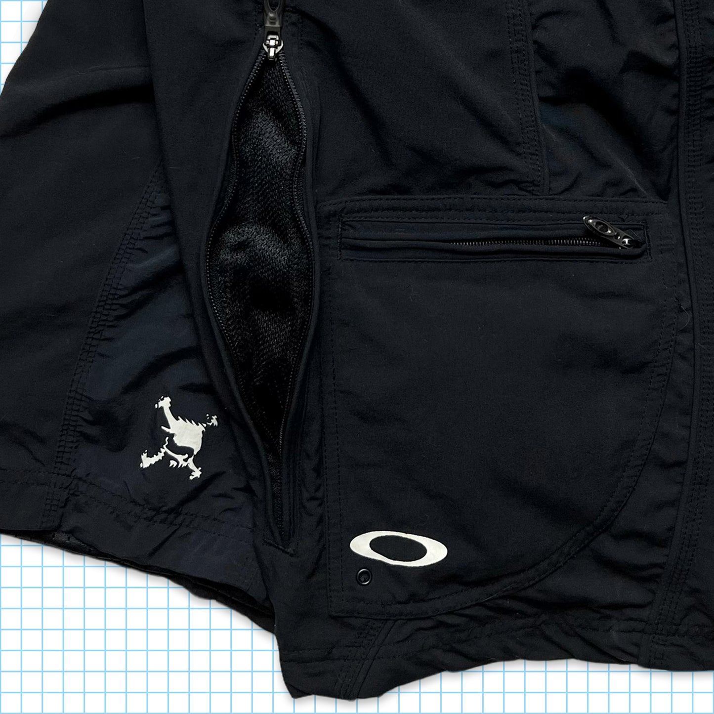 Oakley Jet Black Ventilated Technical Shorts - 32/34" Waist