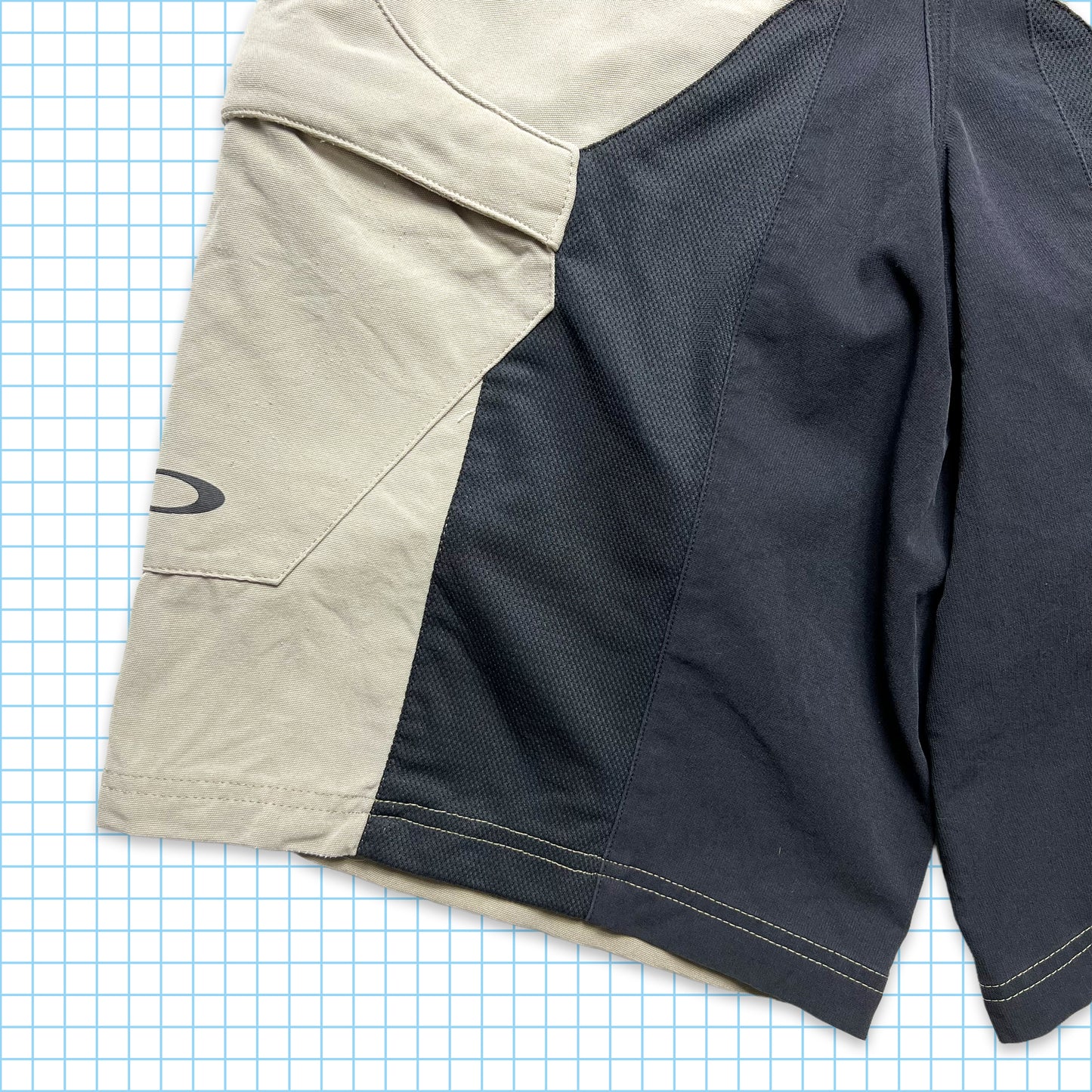 Oakley Technical Beige Cargo Shorts - 32" Waist