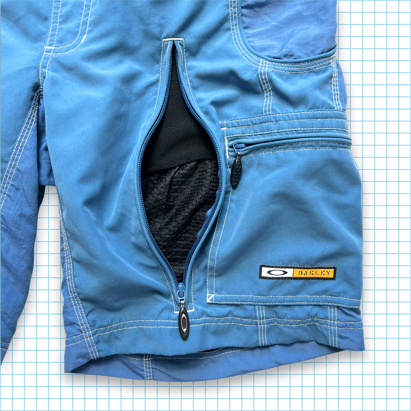 Oakley Ventilated Technical Cargo Shorts - Large