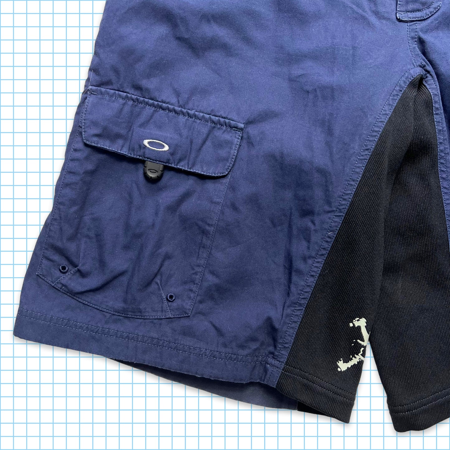 Oakley Midnight Navy Cargo Pocket Ventilated Shorts - Medium