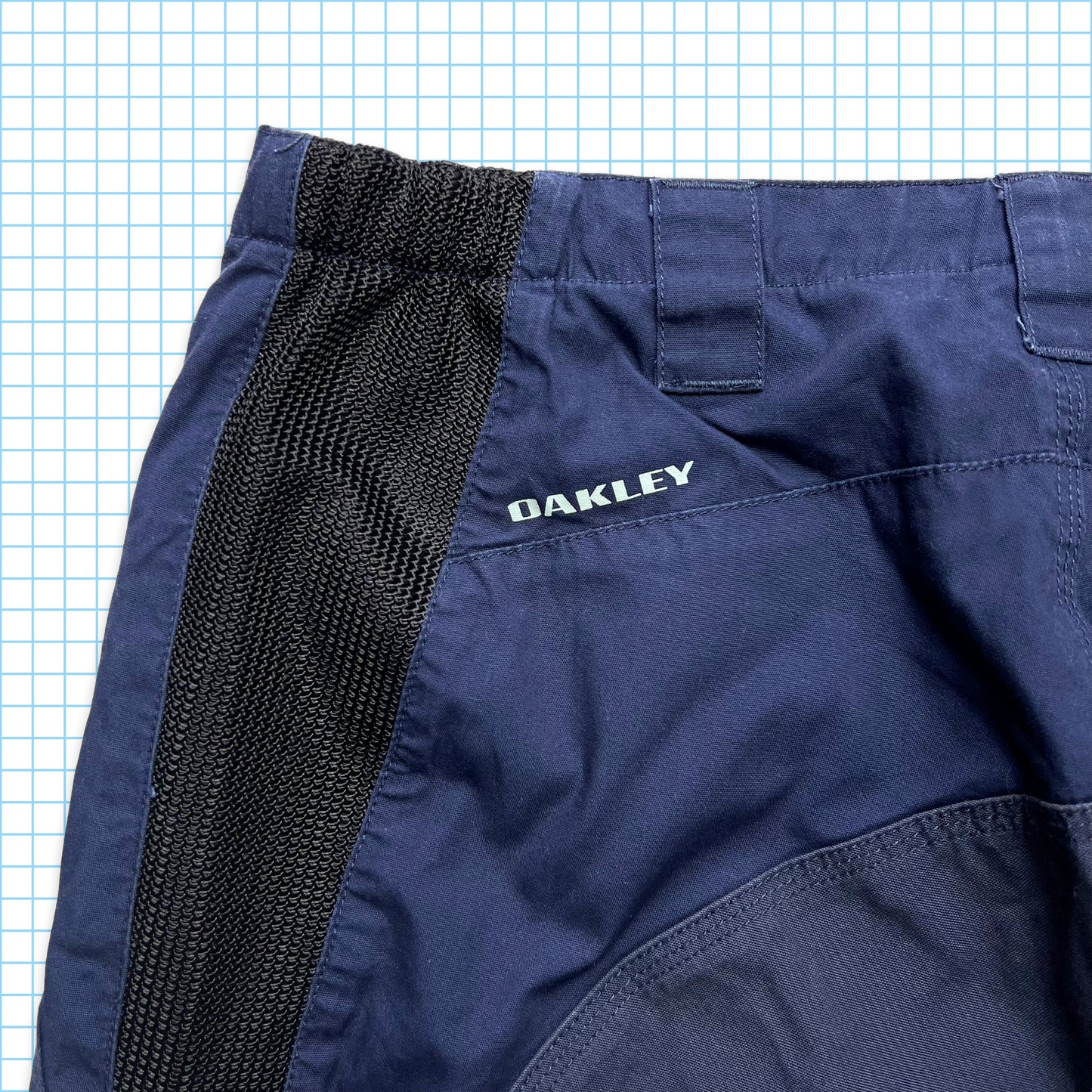 Oakley Midnight Navy Cargo Pocket Ventilated Shorts - Medium
