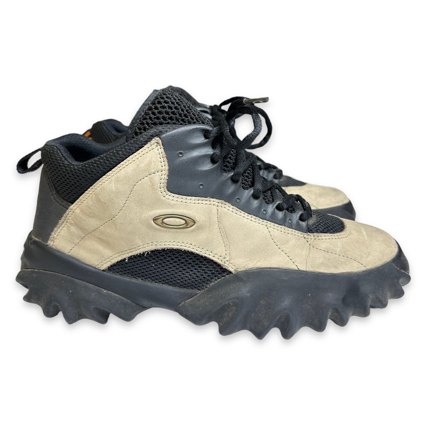Oakley Beige/Black Chopsaw UK11.5/US12.5