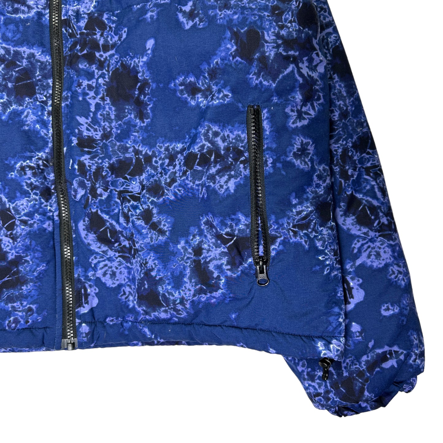 Veste rembourrée Stüssy All Over Graphic du début des années 2000 - Moyenne / Grande