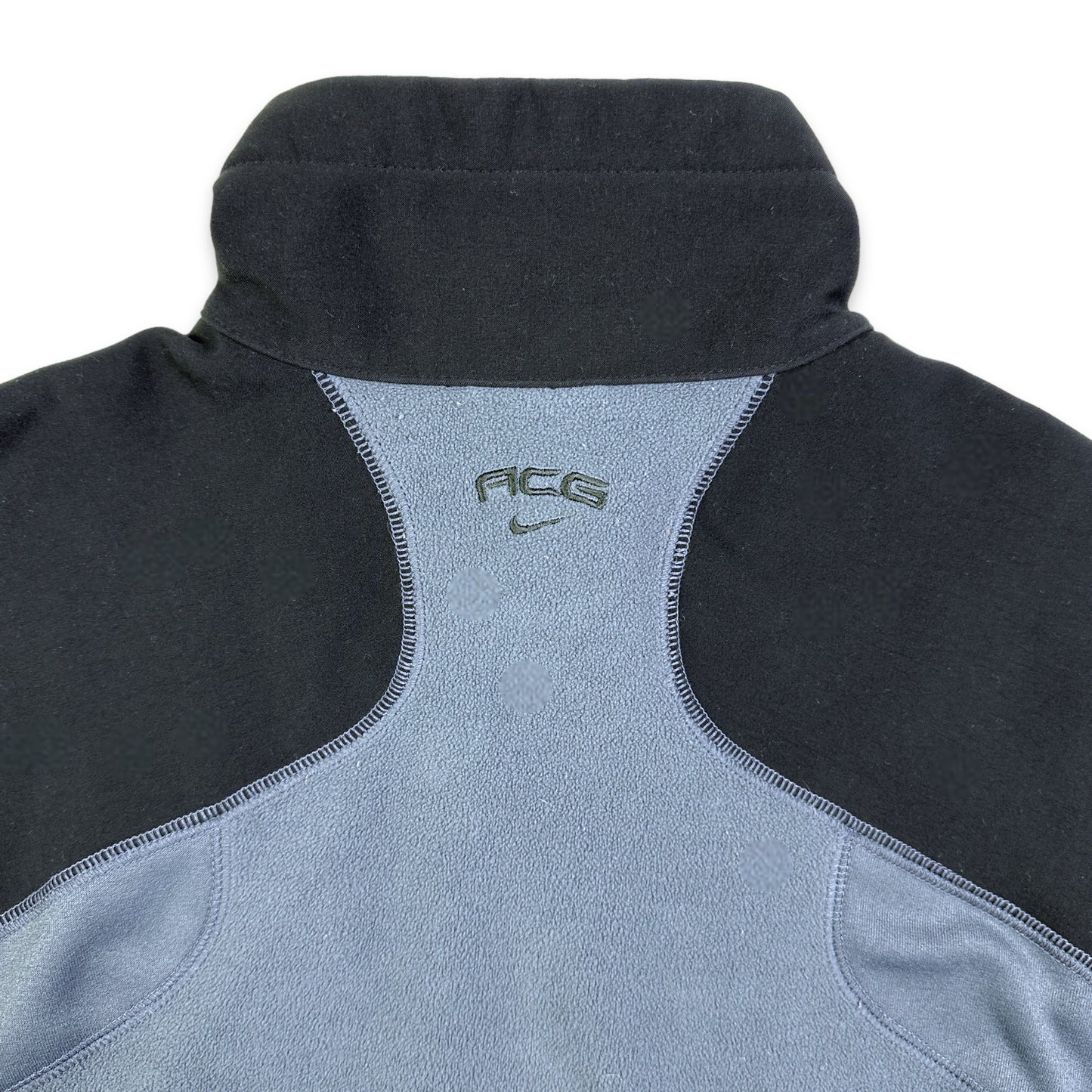 Nike ACG - Polaire technique à panneaux multi-poches - Moyen