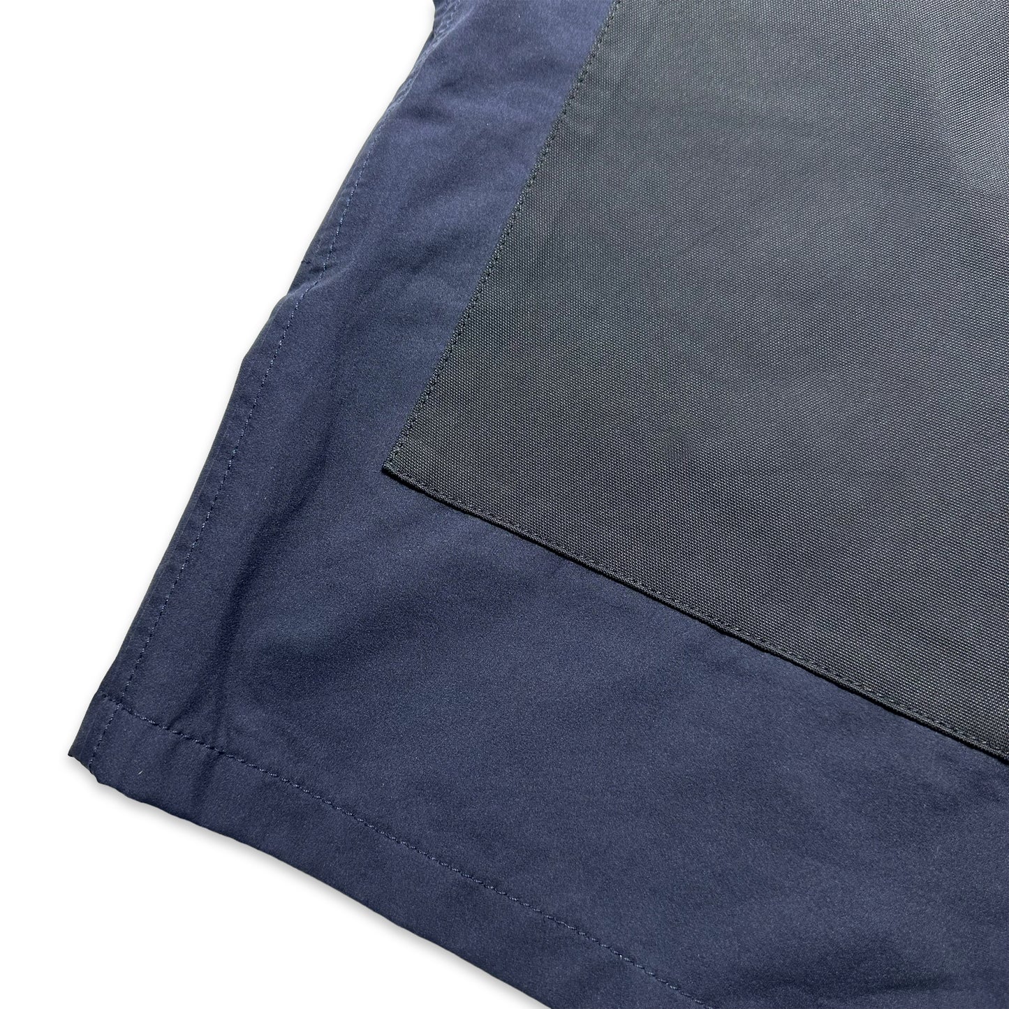 Short à panneaux imperméable Prada Luna Rossa Challenge 2003 - Taille 32"