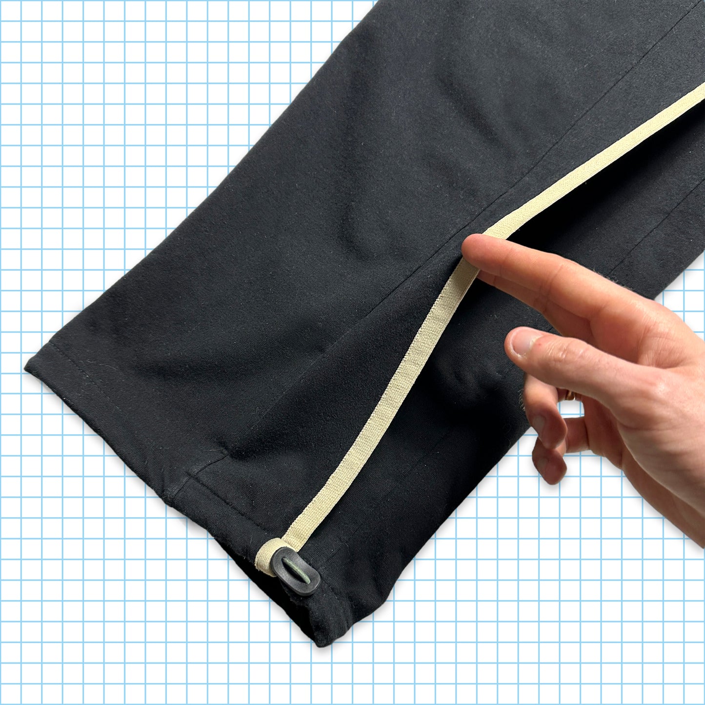 Pantalon de jogging Prada Sport Jet Black à rayures latérales - Taille 32"