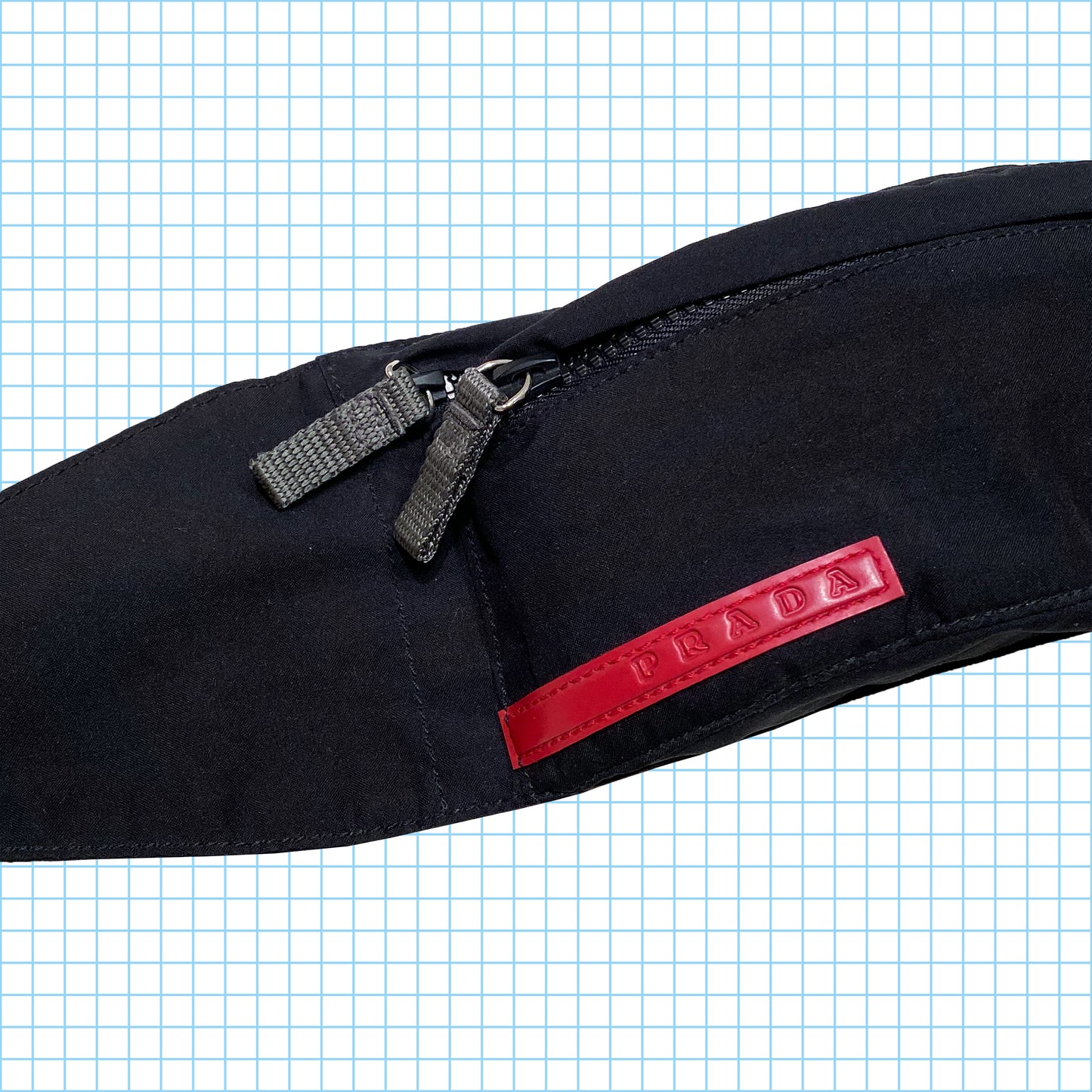 Prada Sport Art.4 VA 125 Sac banane vintage noir (petit)