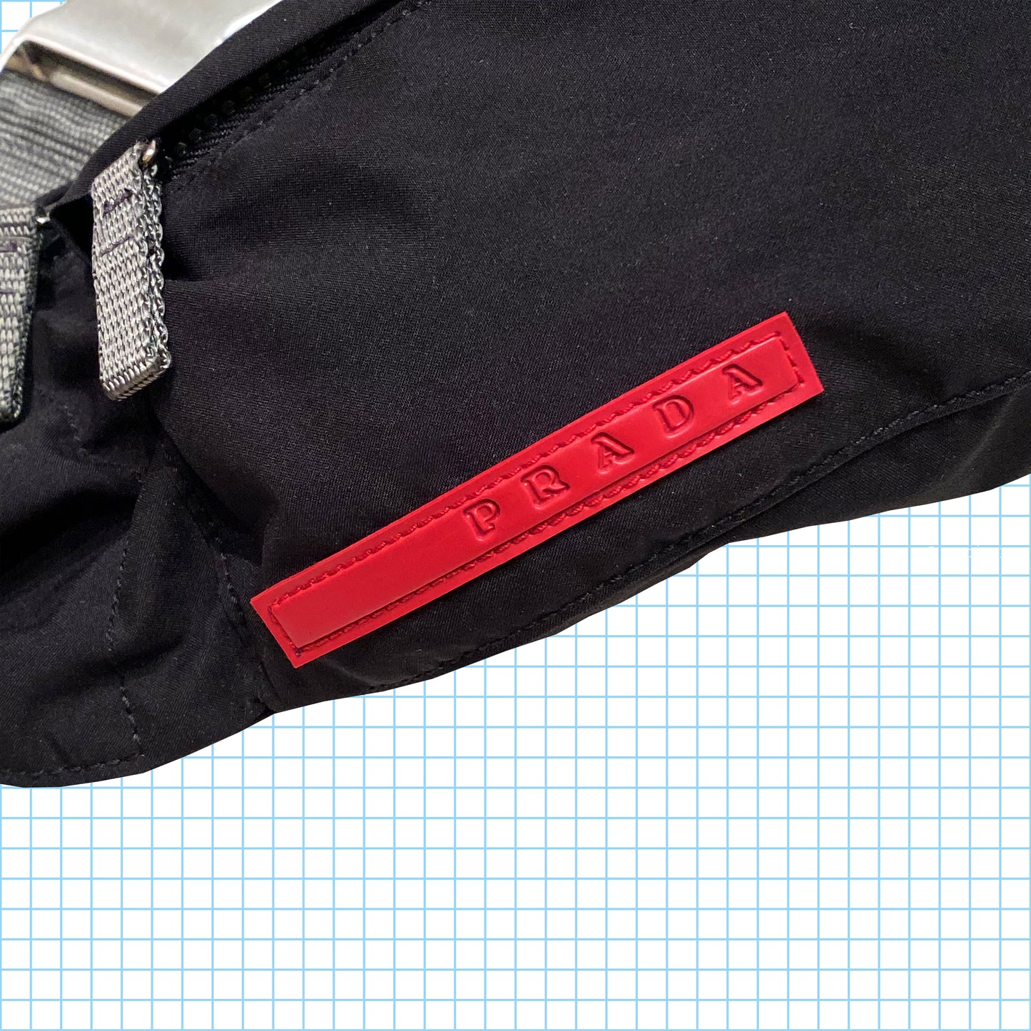 Prada Sport Art.4 VA 107 Sac banane vintage noir