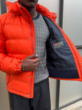 Charger l&#39;image dans la galerie, Prada Milano Bright Orange Nylon Puffer Jacket