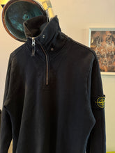 Charger l&#39;image dans la galerie, Early 2000’s Stone Island Jet Black 1/4 Zip - Medium / Large