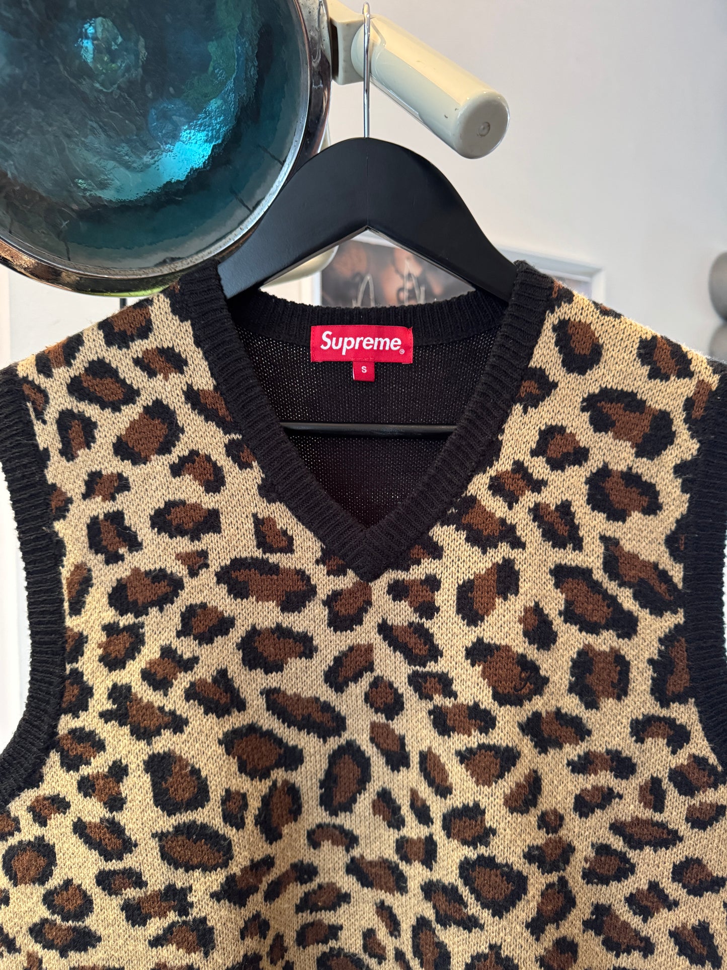 SS16’ Supreme Leopard Print Knitted Vest