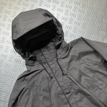 Carica l&#39;immagine nel visualizzatore di Gallery, Early 2000’s Montbell Grey Magnetic Pocket Shell Jacket - Medium / Large