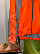 Carica l&#39;immagine nel visualizzatore di Gallery, Early 2000’s Nike Orange/Grey 3M Reflective Track Jacket - Large