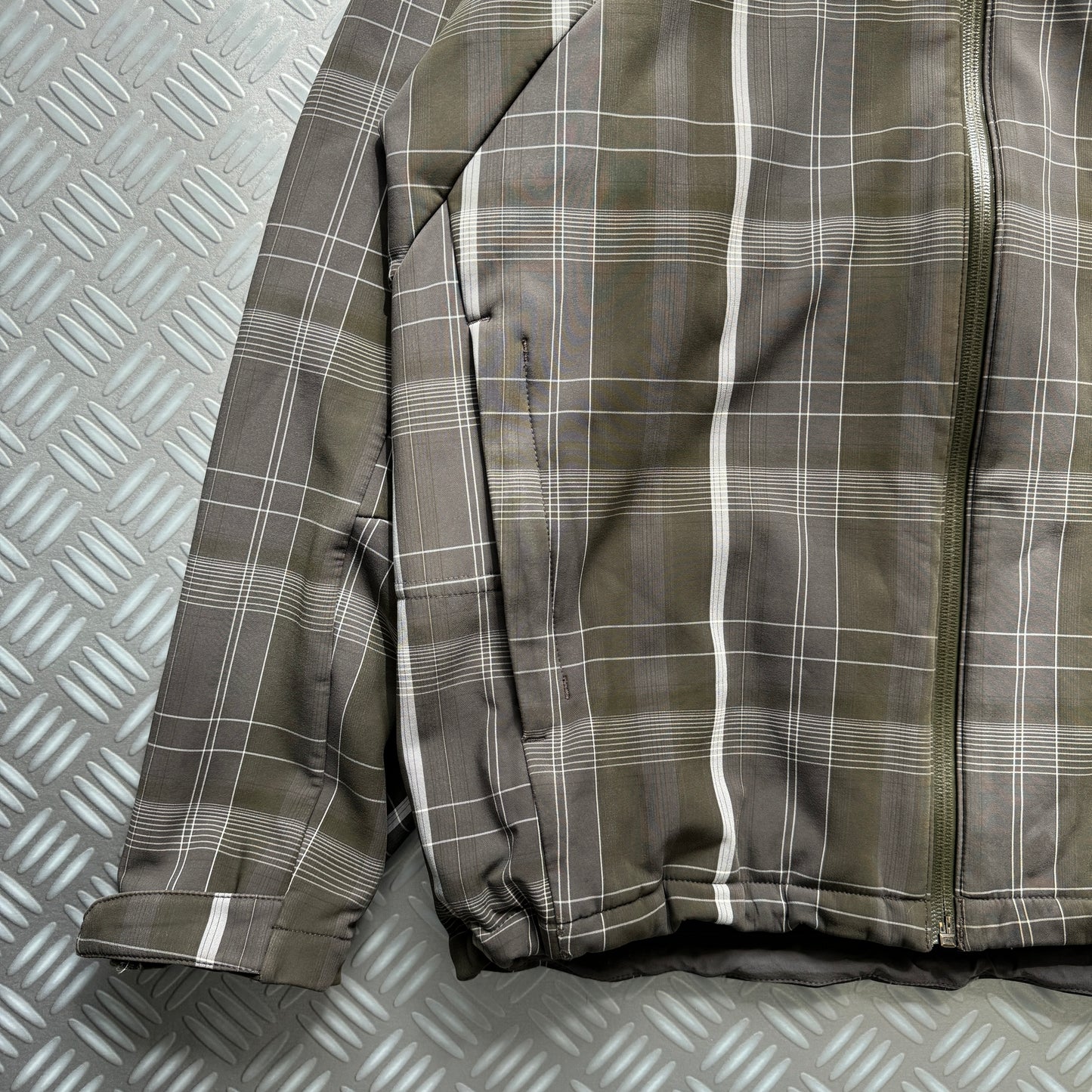 Early 2000’s Salomon Plaid Soft Shell Jacket - Medium