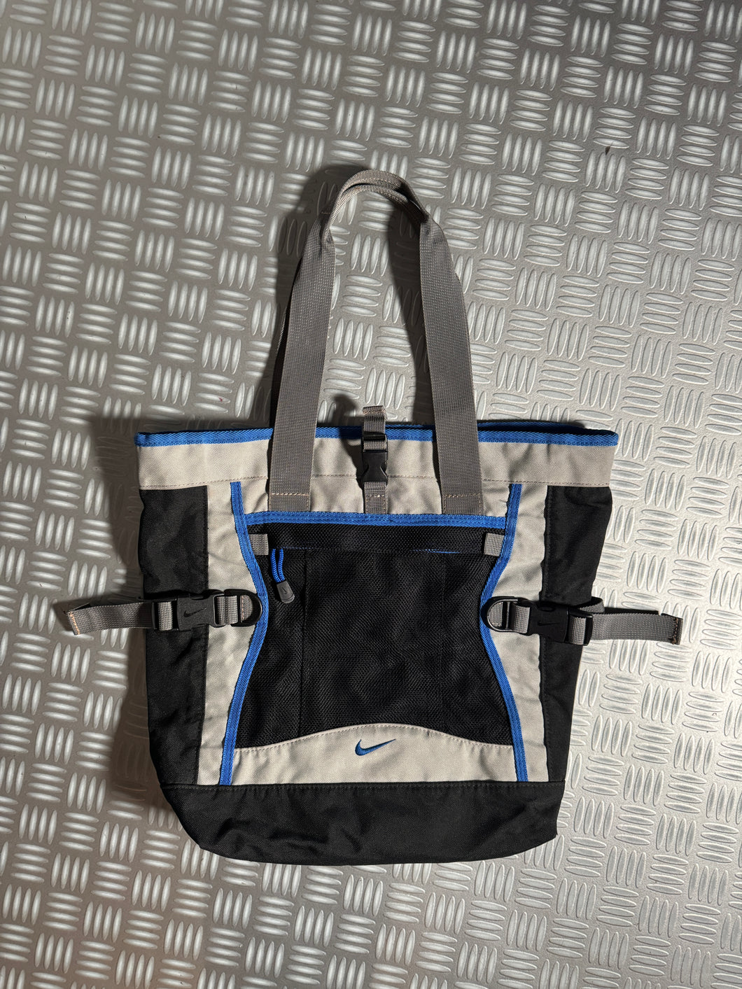 Early 2000’s Nike Reinforced Stash Pocket Tote Bag