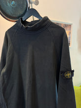 Carica l&#39;immagine nel visualizzatore di Gallery, Early 2000’s Stone Island Deep Navy Mockneck Sweater