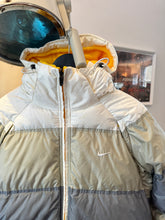 画像をギャラリービューアに読み込む, Early 2000’s Nike Reversible Rip-Stop Nylon/Fleece Puffer Jacket - Large / Extra Large