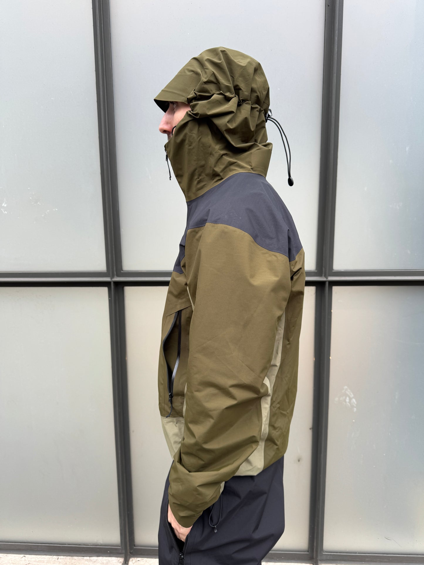 Arc’teryx x Oshmann 20th Anni Beta SL Gore-Tex Shell Jacket