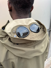 Carica l&#39;immagine nel visualizzatore di Gallery, CP Company Khaki Green Soft Shell Goggle Jacket