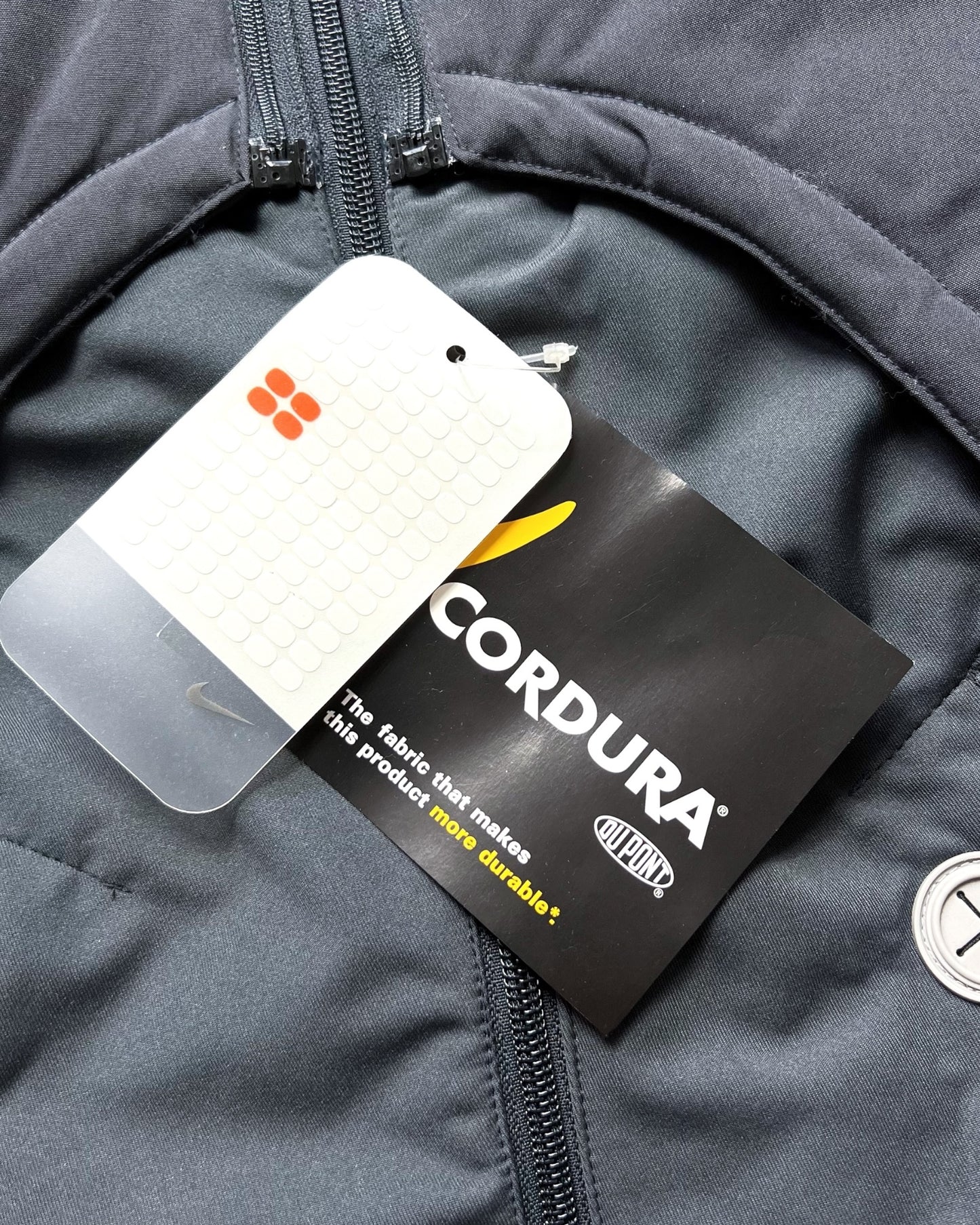 SS03’ Nike MB1 Mobius Technical MP3 2in1 Windrunner Jacket