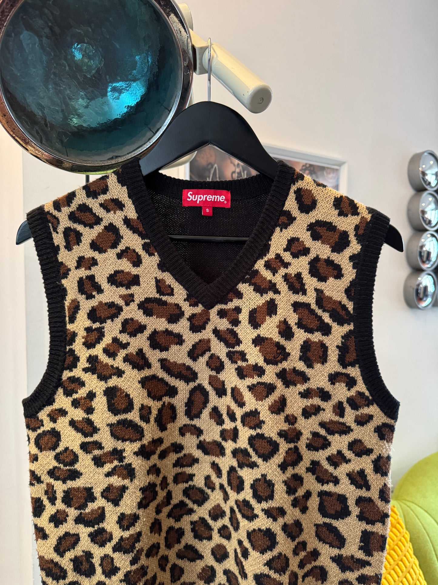 SS16’ Supreme Leopard Print Knitted Vest