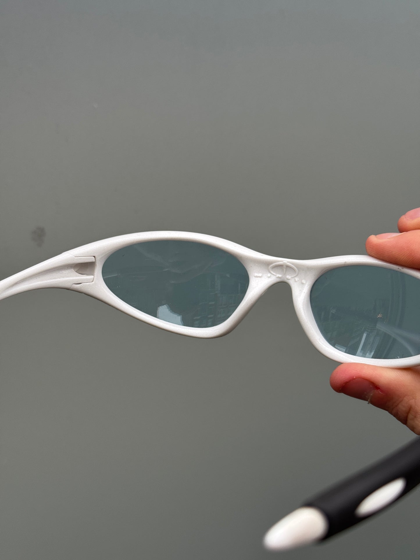 1990’s Oakley Minute Pure White/Baby Blue Sunglasses