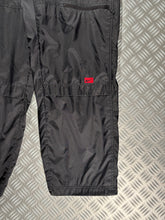 Load image into Gallery viewer, Early 2000&#39;s Nike Jet Black Hex Ripstop Track Pant