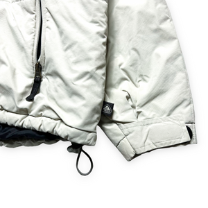 Veste rembourrée asymétrique zippée Nike ACG avec poche dissimulée - Moyen / Grand