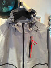 画像をギャラリービューアに読み込む, Early 2000’s Nike ACG Taped Outer Soft Shell Jacket - Medium