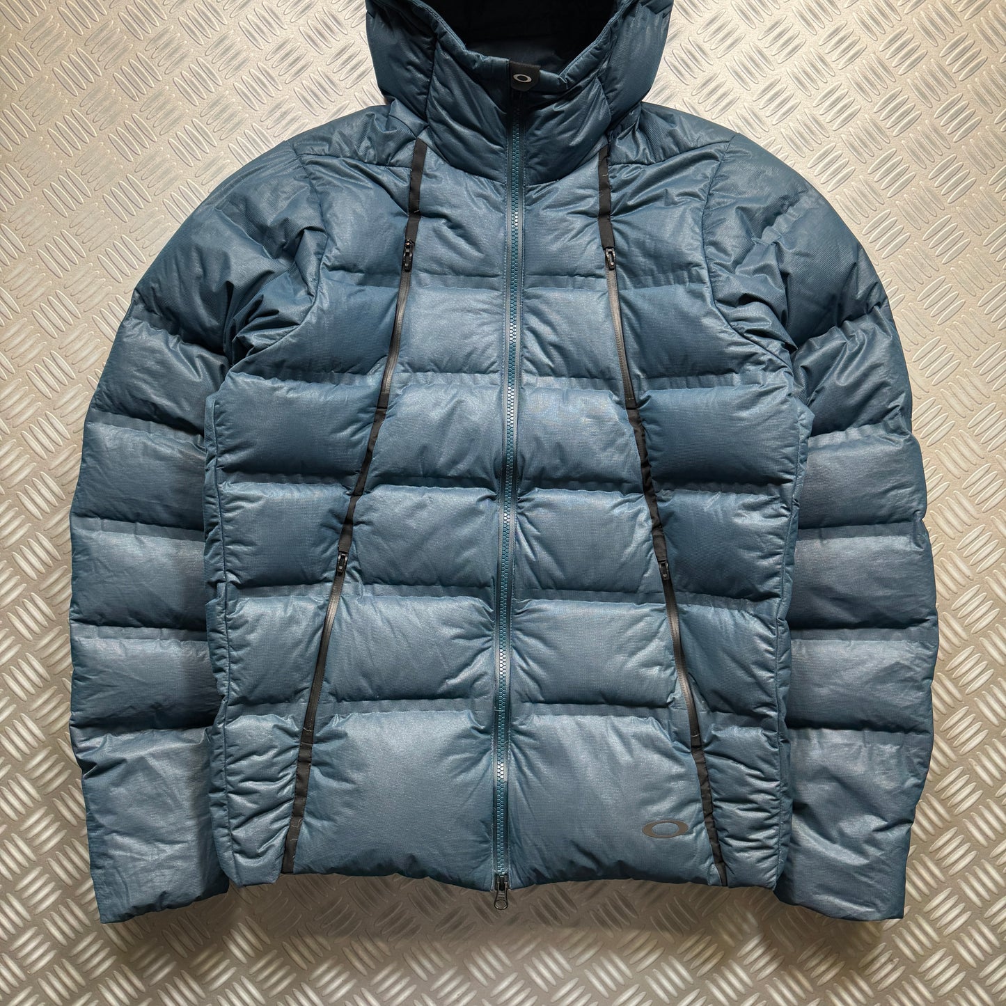 Early 2000’s Oakley Software Durable Multi Pocket Padded Jacket - Large / Extra Large