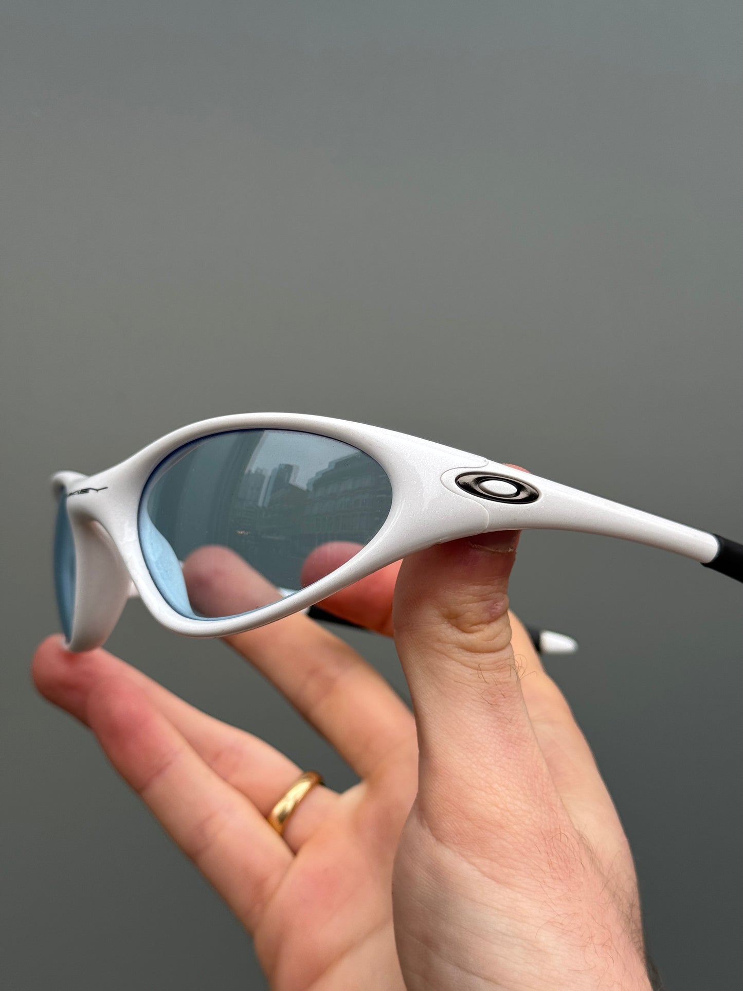 1990’s Oakley Minute Pure White/Baby Blue Sunglasses