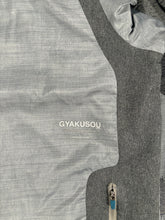 Carica l&#39;immagine nel visualizzatore di Gallery, Nike x Undercover Gyakusou Panelled Windbreaker Jacket - Medium