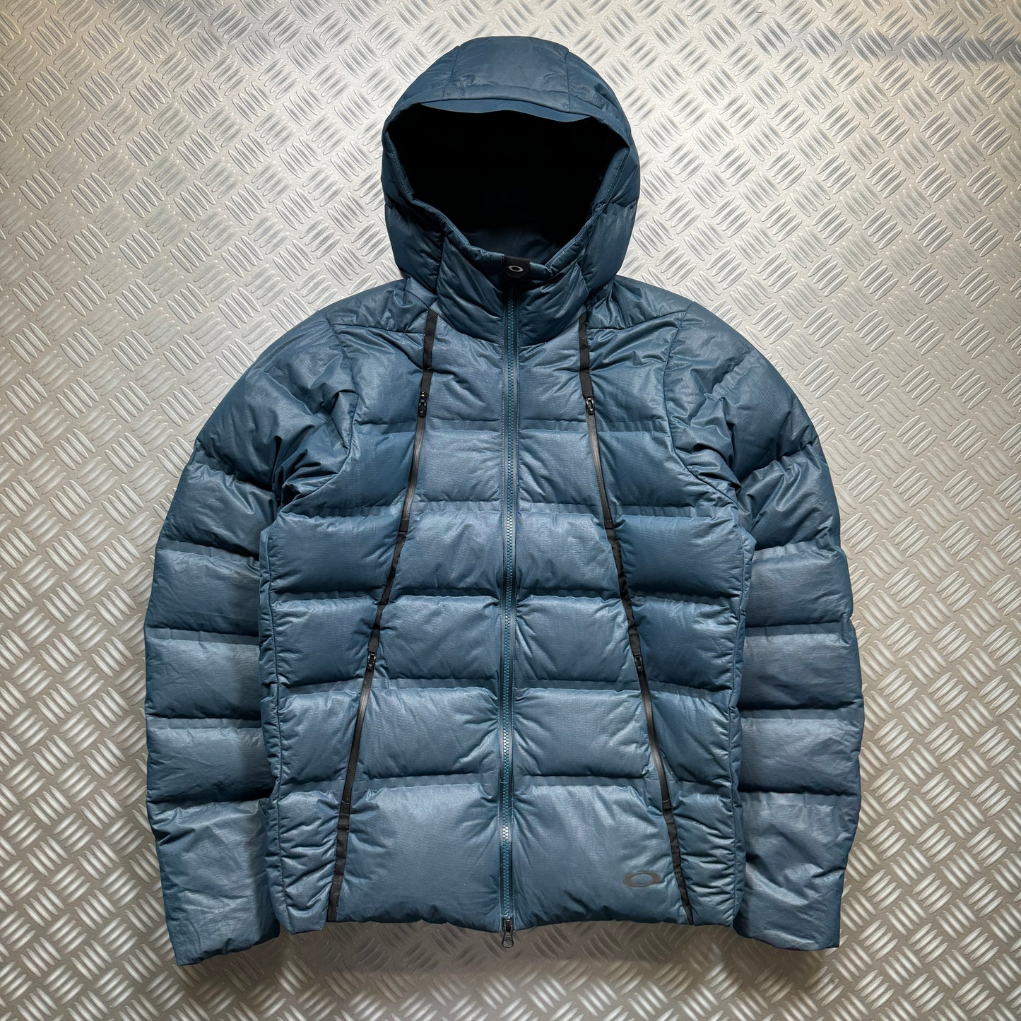 Early 2000’s Oakley Software Durable Multi Pocket Padded Jacket - Large / Extra Large