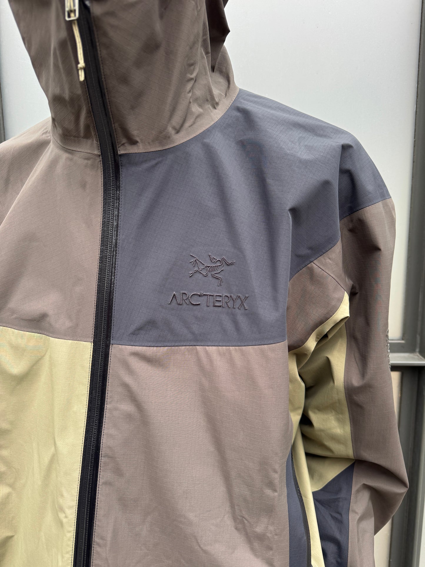 Arc’teryx x Livestock Gore-tex Beta Shell Jacket