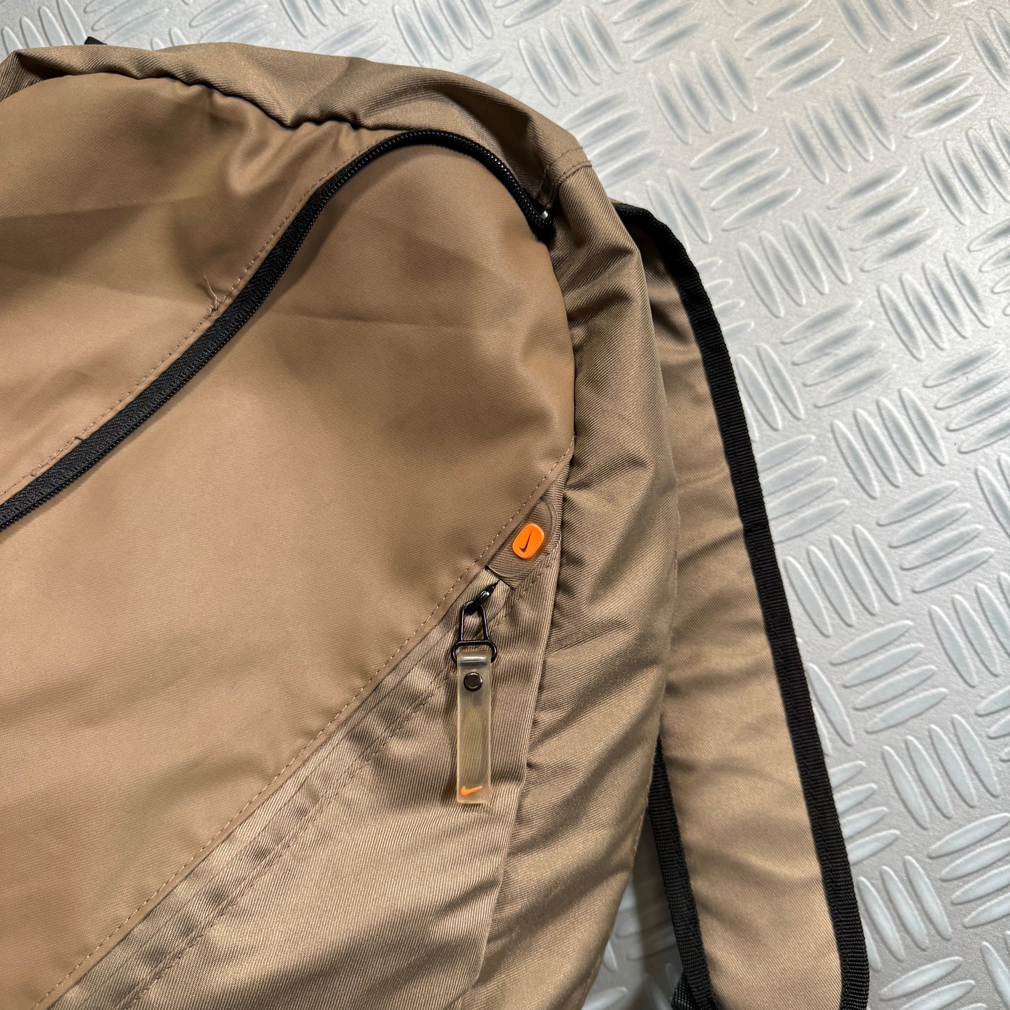 Early 2000's Nike 2in1 Cross Body Sling Bag/Back Pack