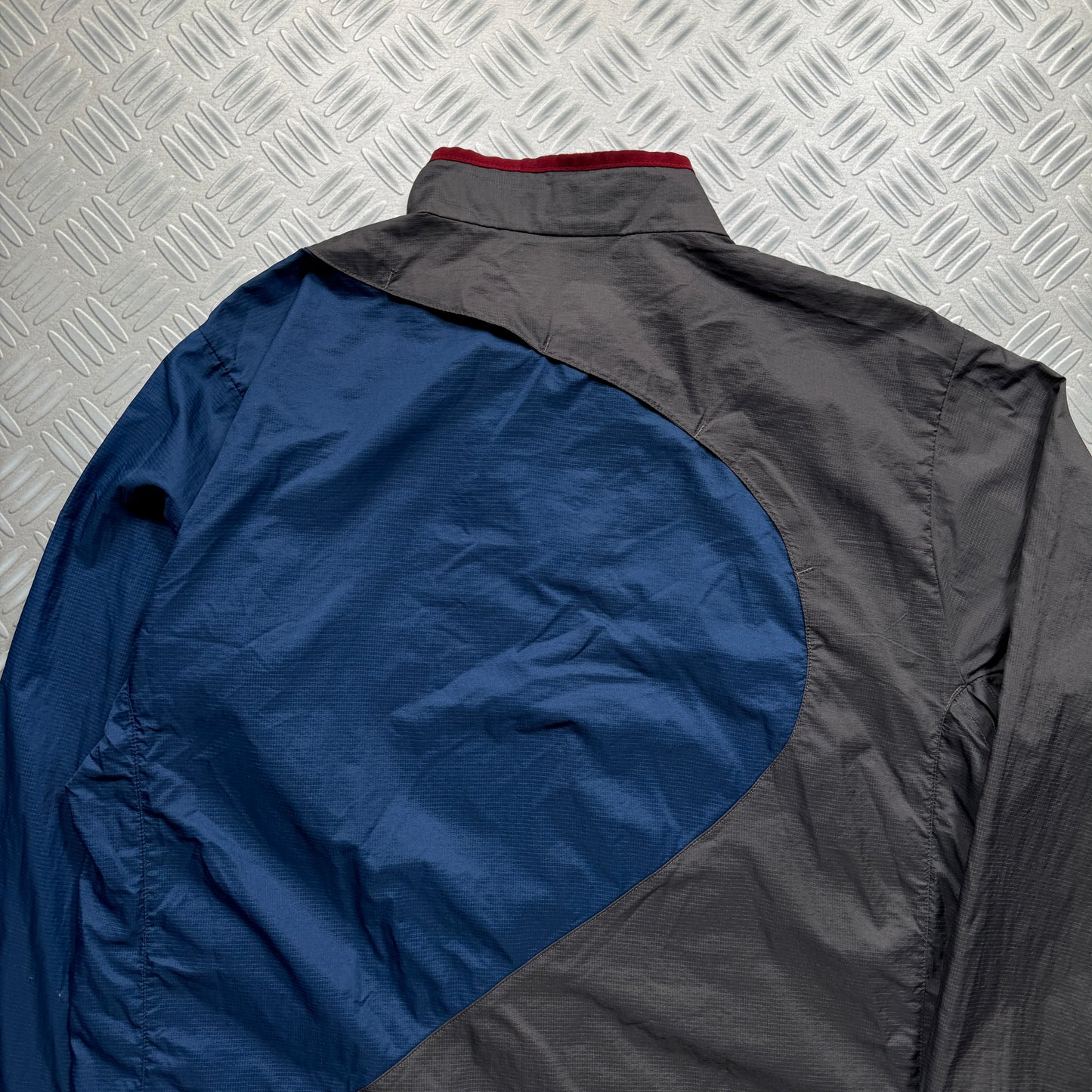 Nike x Undercover Gyakusou Curved Panel Running Jacket - Medium / Large