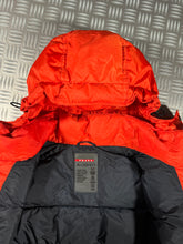 Carica l&#39;immagine nel visualizzatore di Gallery, Prada Milano Bright Orange Nylon Puffer Jacket -