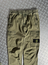 画像をギャラリービューアに読み込む, Stone Island Khaki Green Cargo Pant - 30” Waist