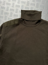 Charger l&#39;image dans la galerie, Early 2000’s Prada Sport Khaki Knitted - Small / Medium