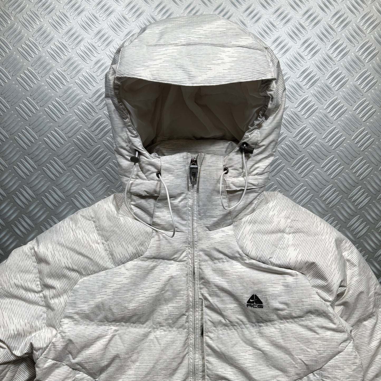 Early 2000’s Nike ACG White Lines Jacket - Large / Extra Large
