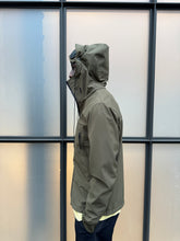 Carica l&#39;immagine nel visualizzatore di Gallery, CP Company Khaki Green Soft Shell Goggle Jacket