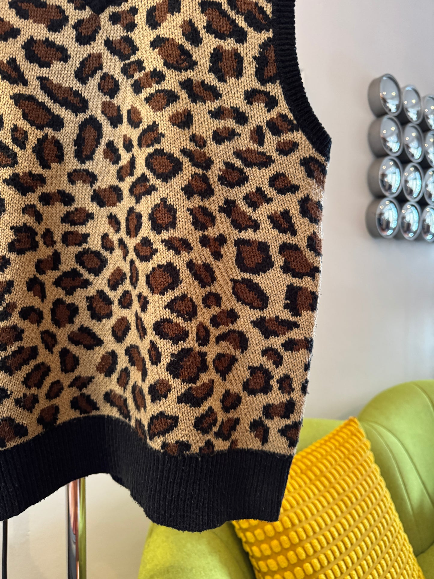 SS16’ Supreme Leopard Print Knitted Vest