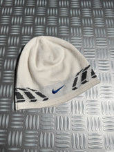 画像をギャラリービューアに読み込む, Early 2000’s Nike Shox White Beanie