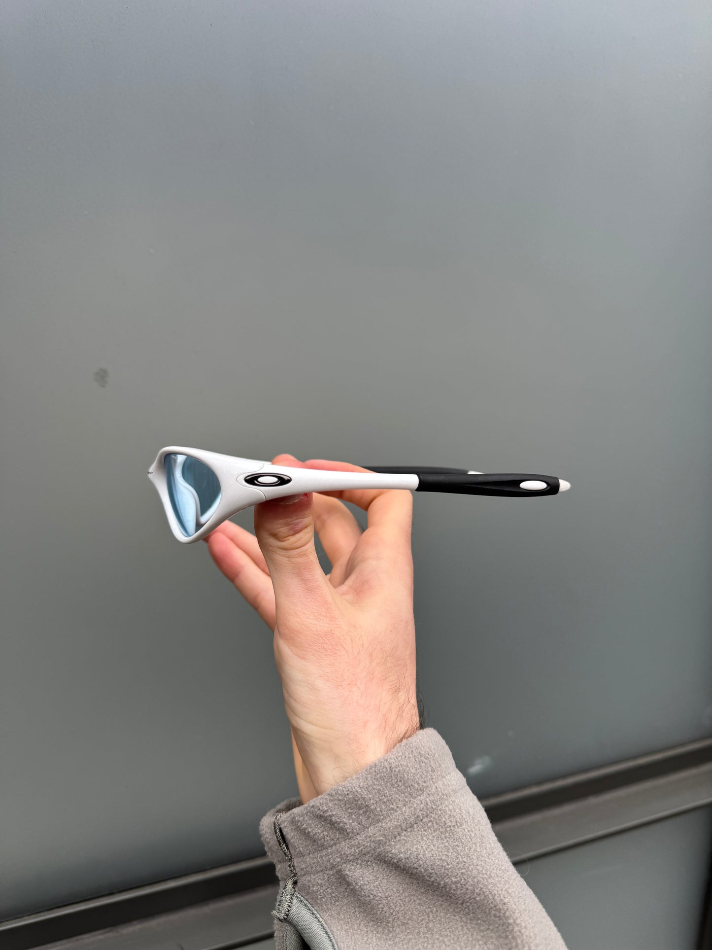 1990’s Oakley Minute Pure White/Baby Blue Sunglasses